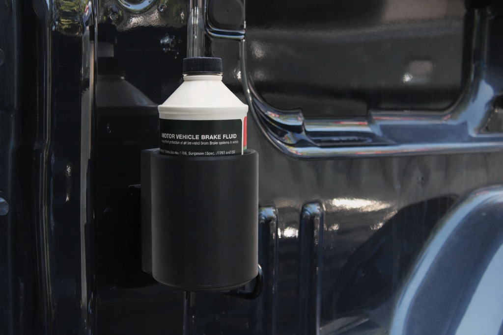 HexPro3D DieselDock – Magnetic Brake Fluid Holder, Fits Standard Bottles, Precision Fit